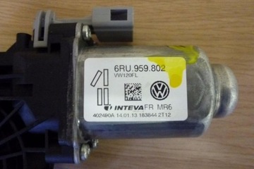 MOTOREK OKNO PŘEDNÍCH LEVÝCH DVEŘE VW UP (121, 122, BL1 BL2) 6RU959802