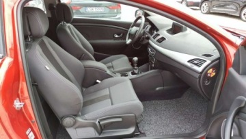 Renault Megane III Coupe 1.6 16v 110KM 2009 Renault Megane Coupe 1.6i 110kM Klima Navi Keyless Xenon Bluetooth Temp. G, zdjęcie 17