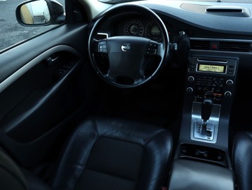 Volvo V70 III Kombi 2.4 D5 185KM 2008 Volvo V70 D5, 182 KM, Automat, Navi, Klima, zdjęcie 6