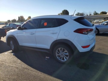 Hyundai Tucson III 2016 Hyundai Tucson 2016 HYUNDAI TUCSON SE 2.0 Benzyna 142KM, zdjęcie 2