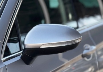 Volkswagen Passat B8 Variant Facelifting 2.0 TDI SCR 200KM 2022 Volkswagen Passat Variant Hak IQ.Light Travel Assist Kamery 360 Salon P, zdjęcie 11