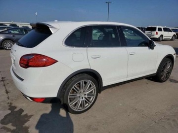 Porsche Cayenne II SUV 3.6 V6 300KM 2014 Porsche Cayenne 2014, 3.0L, 4x4, po gradobiciu, zdjęcie 3