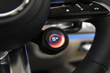 Mercedes GLE V167 SUV AMG Facelifting 3.0 53 435KM 2024 MERCEDES-BENZ GLE AMG 53 4-Matic+ Suv 3.0 (435KM) 2024, zdjęcie 9