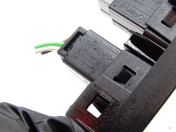 HNÍZDO PORT VSTUP USB AUX VOLVO V40 II 31285608