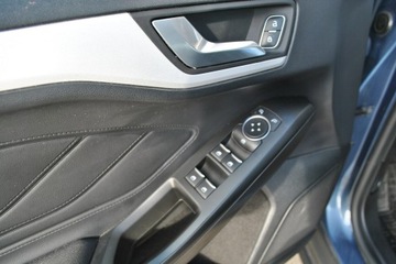 Ford Focus IV Kombi 1.5 EcoBlue 120KM 2021 Ford Focus Connected 1,5 EcoBlue 1320KM ASO Gwaran, zdjęcie 13