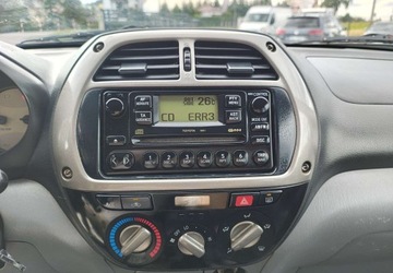 Toyota RAV4 II 2.0 i 16V 150KM 2001 Toyota RAV4 Toyota RAV 4 II 2.0BENZYNA NAPED 4X4 2.0 Benzyna 150KM, zdjęcie 19