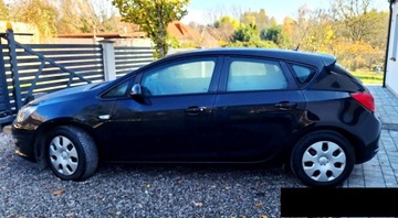 Opel Astra J GTC 1.6 CDTI Ecotec 110KM 2015 Opel Astra J 1.6d 110km 2015r Bezwypadkowy, zdjęcie 2