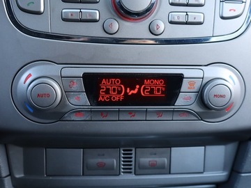 Ford Focus II Sedan 1.8 Duratorq TDCi 115KM 2008 Ford Focus 1.8 TDCi, Salon Polska, Klima, zdjęcie 12