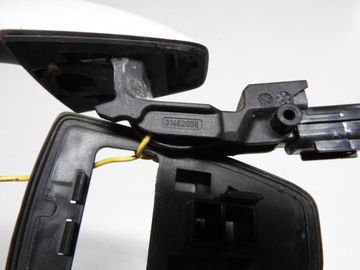 VOLVO XC40 2022 KLIKA VNĚJŠÍ LEVÝ ZADNÍ 31462056