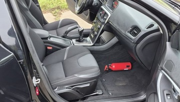 Volvo V40 II Hatchback 1.6 D2 115KM 2014 Volvo V40 1.6 Hdi 115KM Navi Led Climatronic, zdjęcie 7