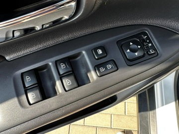 Mitsubishi Outlander III SUV Facelifting 2017 2.0 150KM 2018 Mitsubishi Outlander 7-osób! 1-rej.2019 Łopatki, zdjęcie 15