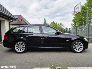 BMW Seria 3 E90-91-92-93 Touring E91 1.6 316i 122KM 2011 BMW Seria 3 BMW Seria 3 1.6 Benzyna 122KM, zdjęcie 36