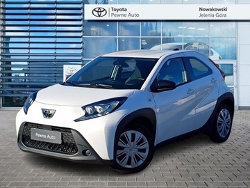 Toyota Aygo X 1.1 VVT-i 72KM 2023 Toyota Aygo X 1.0 VVTi Comfort II (2014-) 1.0 VVTi