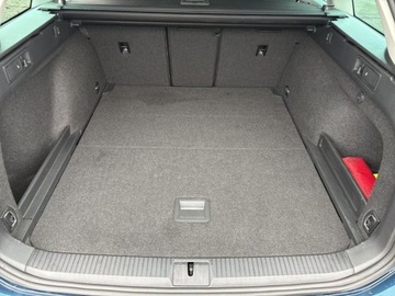 Volkswagen Passat B8 Variant Facelifting 2.0 TDI SCR 150KM 2023 Volkswagen Passat TDI 150KM Business Ambiente Area View LED Matrix FV23, zdjęcie 18