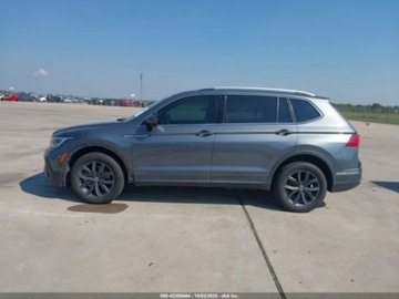 Volkswagen Tiguan II 2022 Volkswagen Tiguan 2.0T Se 2022 2.0 Benzyna 184KM, zdjęcie 2
