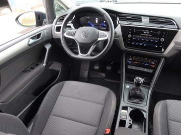 Volkswagen Touran III 1.5 TSI EVO 150KM 2025 VW Touran 1.5 TSI, Salon Polska, 1. Właściciel, zdjęcie 6
