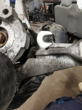 DACIA DUSTER II DRŽÁK UCHYCENÍ ALTERNÁTORA 117168068R