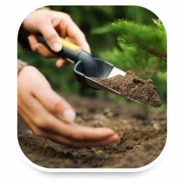 УЗКАЯ САДОВАЯ ЛОПАТА ПРЕМИУМ FISKARS 1000727