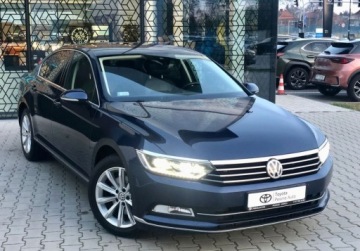 Volkswagen Passat B8 Limousine 1.8 TSI BlueMotion Technology 180KM 2017 Volkswagen Passat Passat 1.8 TSI Highline DSG Vat Marza Salon PL Naw, zdjęcie 5