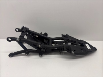 Ducati SuperSport 937 (17) STELAŻ TYŁ RAMA