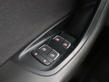 Audi A6 C7 Avant 2.0 TDI 177KM 2013 Audi A6 2.0 TDI, 174 KM, Automat, Navi, Xenon, zdjęcie 16