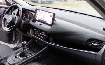 Nissan Qashqai III Crossover 1.3 DIG-T MHEV 140KM 2023 Nissan Qashqai Bezwypadkowy Jak NOWY Wyposazony 1.3 Benzyna 140KM, zdjęcie 28