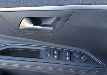 Peugeot 5008 II Crossover 2.0 BlueHDI 150KM 2018 Peugeot 5008 236 2.0 BlueHDI Allure 150 KM 2.0 Diesel 150KM, zdjęcie 24