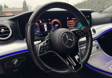 Mercedes Klasa E W213 Limuzyna Facelifting 2.0 E200 197KM 2021 Mercedes-Benz Klasa E 2,0 197psHybr 9G LIFT Full Led Skora Duza Navi Virtu, zdjęcie 24