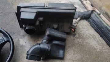 POUZDRO FILTRU VZDUCHU KOMPLET V50 S40 II 2.4B