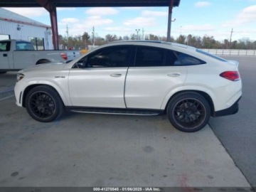 Mercedes GLE V167 2023 Mercedes-Benz GLE 2023 MERCEDES-BENZ AMG GLE 53 COUPE 4MATIC 3.0 Benzyna, zdjęcie 3