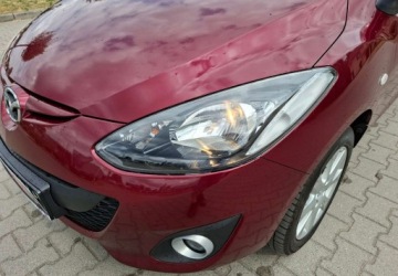 Mazda 2 II Hatchback 3d Facelifting 1.3 MZR 75KM 2011 Mazda 2 Zarejestrowany - ubezpieczony - 1,3 - 75 KM 1.3 Benzyna 75KM, zdjęcie 3