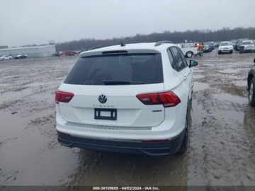 Volkswagen Tiguan II 2022 Volkswagen Tiguan 2022 VOLKSWAGEN TIGUAN 2.0T 2.0 Benzyna 184KM, zdjęcie 13