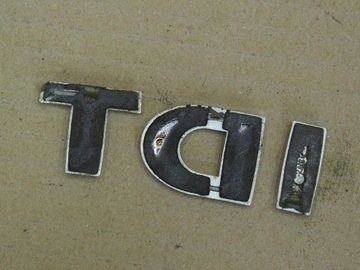ZNAK NÁPIS ZNAKY LITR BORA VW TDI