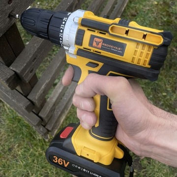 АККУМУЛЯТОРНАЯ ДРЕЛЬ, ОТВЕРТКА, 2 АККУМУЛЯТОРА, 2 БИТЫ