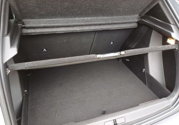 Peugeot 2008 II e-SUV Elektryczny 50kWh 136KM 2023 Peugeot 2008 e-2008 Allure Pack 136 KM I wl. Gwarancja FV23 136KM, zdjęcie 35