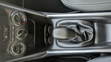 Peugeot 2008 I SUV Facelifting 1.2 PureTech 82KM 2016 Peugeot 2008 1.2i ZAREJESTROWANY Bezwypadkowy, zdjęcie 31