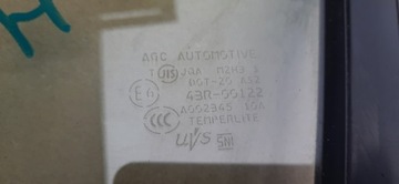 SKLO (OKNO) TROJŮHELNÍK DVEŘE LEVÝ TOYOTA GT86 BRZ