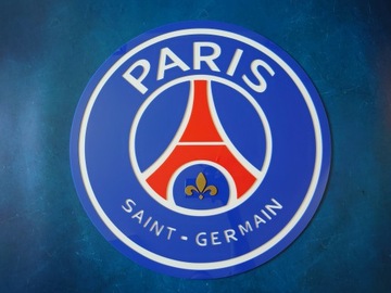 PSG Club Herb на стене - идеальный гаджет для дня подарка на день рождения