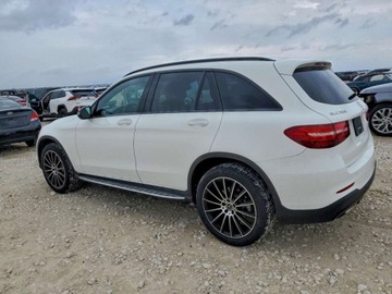 Mercedes GLC C253 2019 Mercedes-Benz GLC 300 2019 2.0l 2.0 Benzyna 255KM, zdjęcie 1