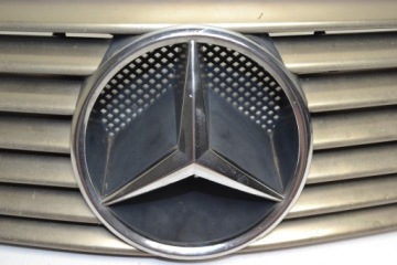 Решетка радиатора Mercedes R129 SL Grill до рестайлинга