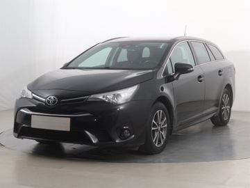 Toyota Avensis III Wagon Facelifting 2015 1.6 D-4D 112KM 2015 Toyota Avensis 1.6 D-4D, Navi, Klima, Klimatronic, zdjęcie 1