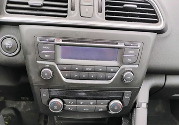 Renault Kadjar Crossover Facelifting 1.3 TCe 140 FAP 140KM 2019 Renault Kadjar 2019r, Salonowy, 1.3 LPG. Uszkodzony tyl. Jezdzi. VAT 23, zdjęcie 12