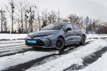 Toyota Corolla XII Sedan 1.8 Hybrid 122KM 2022 Toyota Corolla 1.8 Hybrid, Salon Polska, zdjęcie 1