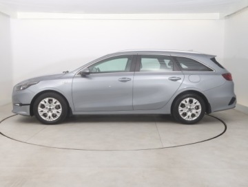 Kia Ceed III Kombi Facelifting 1.0 T-GDI 100KM 2022 Kia Ceed 1.0 T-GDI, Salon Polska, Serwis ASO, zdjęcie 2