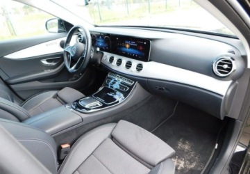 Mercedes Klasa E W213 2021 Mercedes-Benz Klasa E z Gwarancja Bezwypadkowy Model 2022r 2.0 211KM, zdjęcie 6