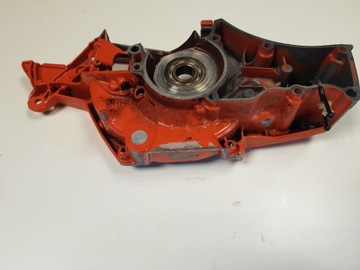 КАННЕР ЛЕВАЯ ПОЛОВИНА HUSQVARNA 555 560XP ОРИГИНАЛ