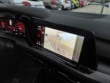Volkswagen Golf VIII Variant 1.5 TSI 150KM 2023 Volkswagen Golf R Line Panorama Kamera Harman Kardon 1.5 Benzyna 150KM, zdjęcie 13