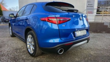 Alfa Romeo Stelvio SUV 2.0 Turbo 280KM 2018 Alfa Romeo Stelvio 2,0 benzyna 280 KM automat 4x4 Salon Polska 100 tys km, zdjęcie 4