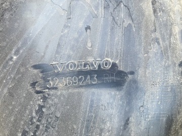 PODBĚH PŘEDNÍ PRAVÉ VOLVO EC40 C40
