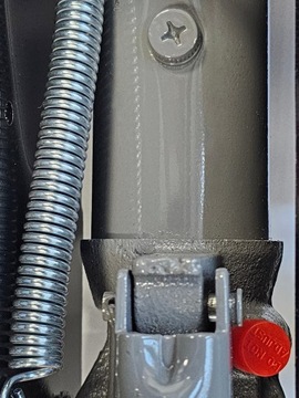 АВТОМОБИЛЬНЫЙ ПОДЪЕМНИК FROG НИЗКОПРОФИЛЬНЫЙ АВТОМОБИЛЬНЫЙ ДОМКРАТ 2,5 Т + ДОМКРАТЫ MAJSTER 3 Т